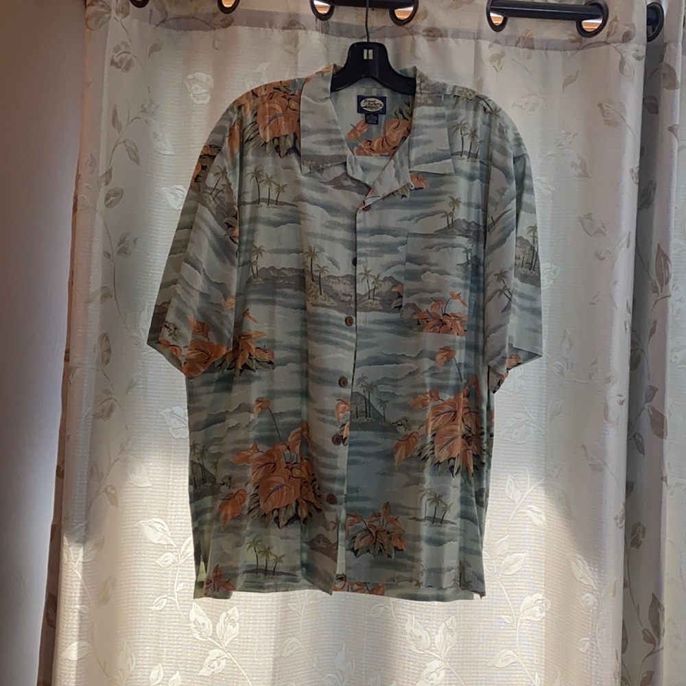 Tommy Bahama button down shirt